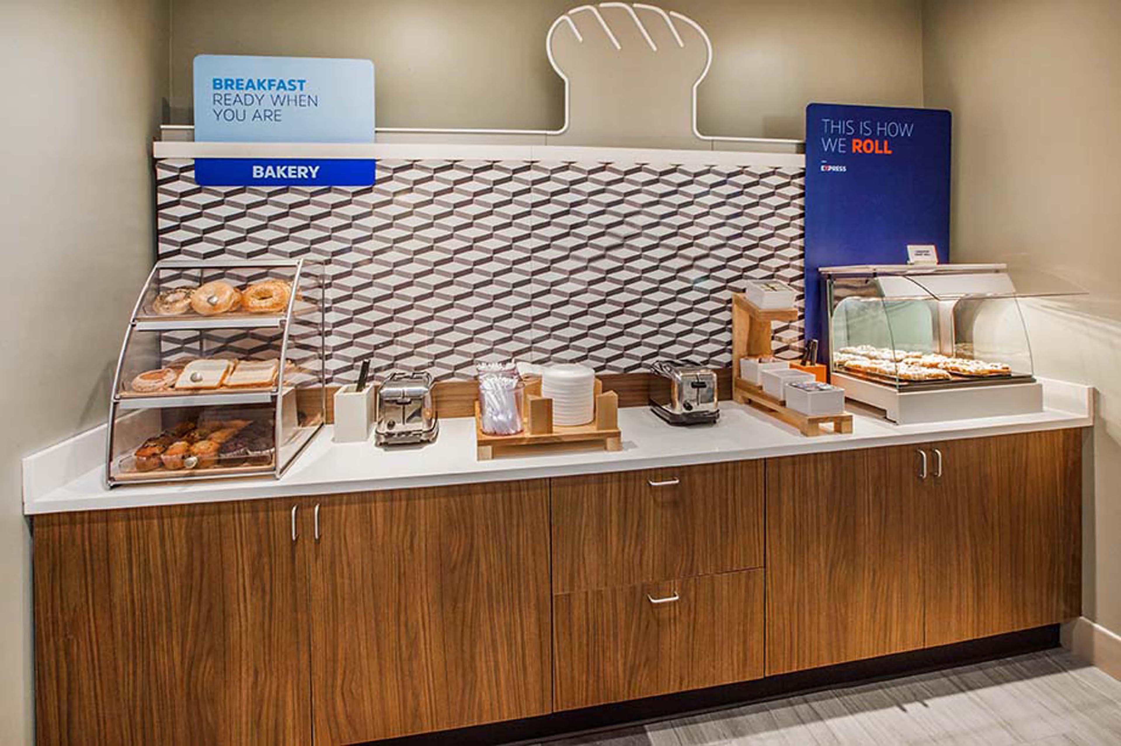 Holiday Inn Express & Suites Paducah West By Ihg Ngoại thất bức ảnh